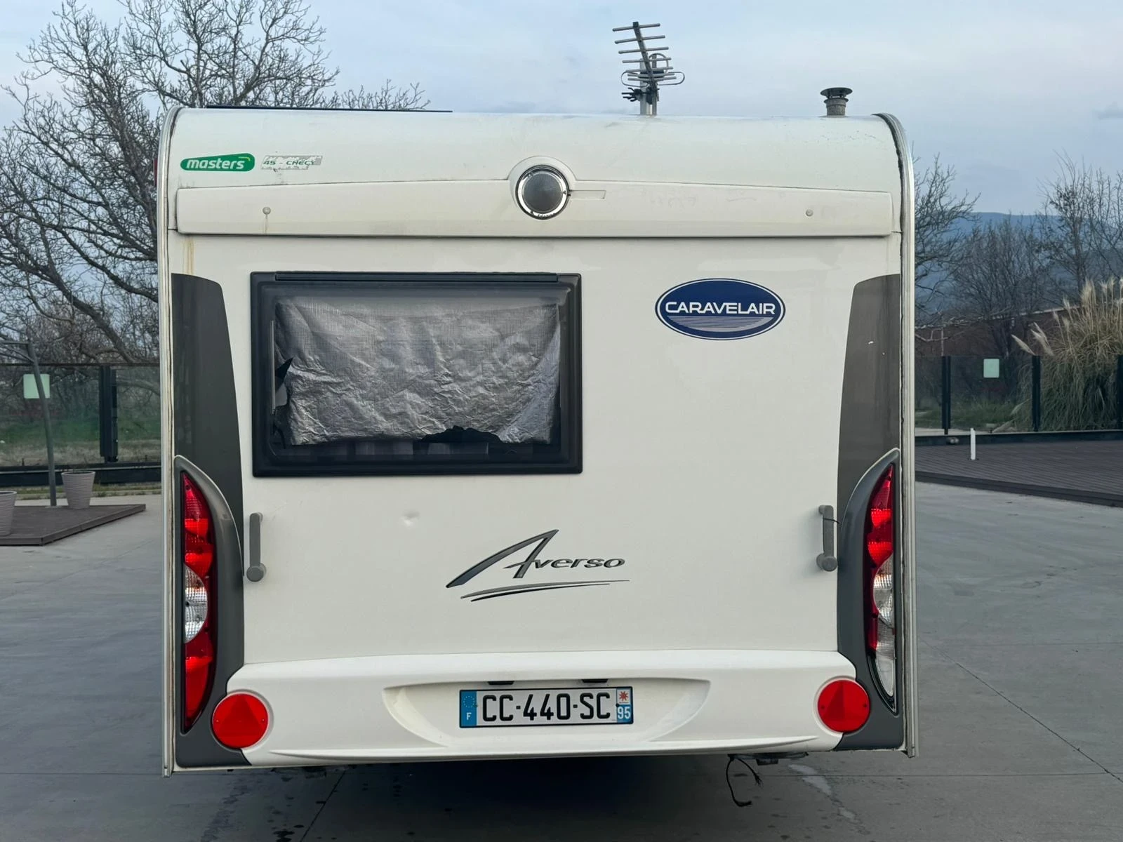 Каравана Caravelair 440, снимка 2 - Каравани и кемпери - 53712730