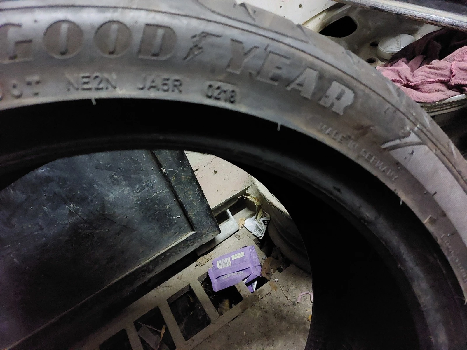 ���� 255/40R18 | Mobile.bg � ����������� 5
