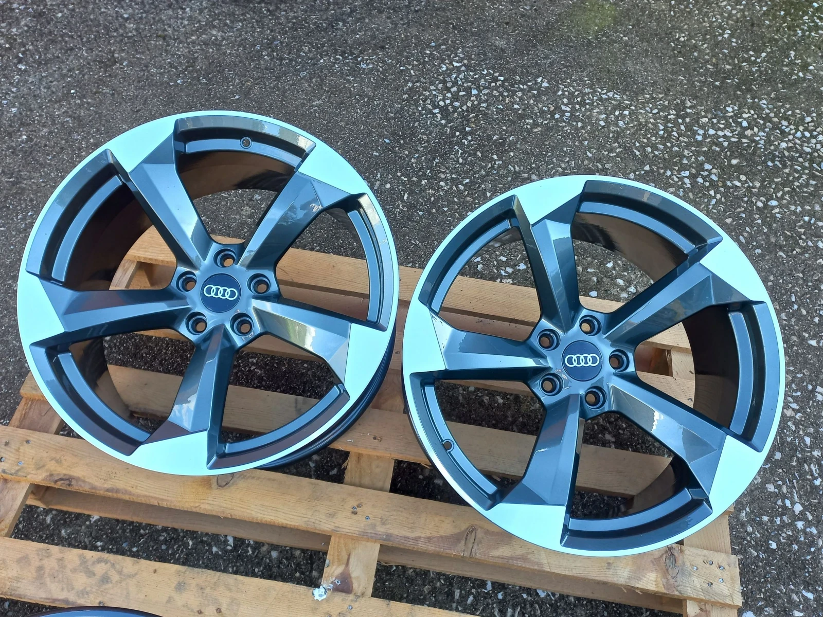 ������ �� Audi | Mobile.bg � ����������� 4