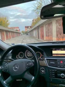 Mercedes-Benz E 220, снимка 10