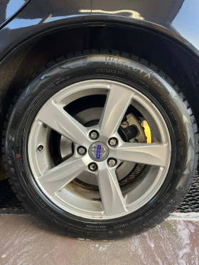 Volvo V50   - 2600 € / 5085.16 лв. - 82316596 17