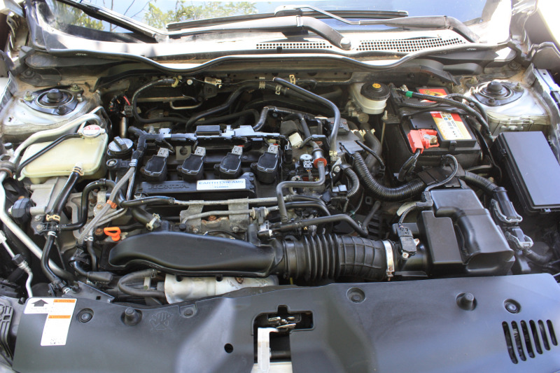 Honda Civic 1.5 Turbo Sport Touring , снимка 4 - Автомобили и джипове - 45918595