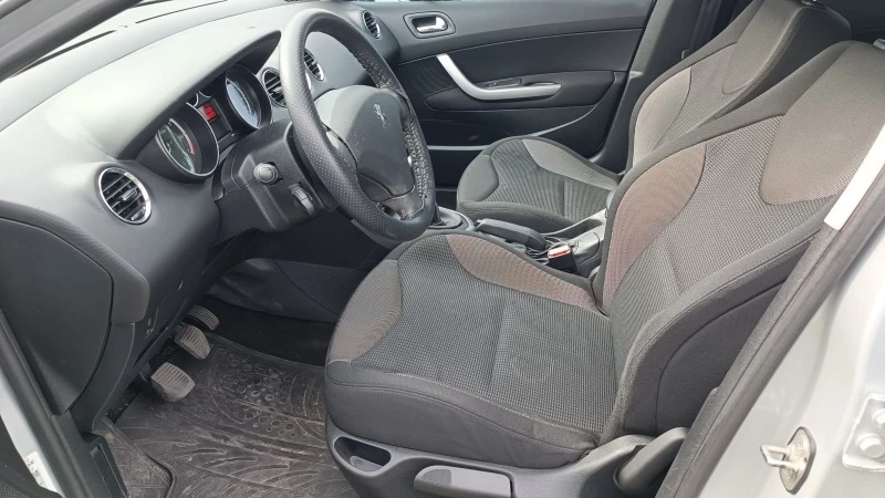 Peugeot 308 1.4 14v, снимка 12 - Автомобили и джипове - 46666124