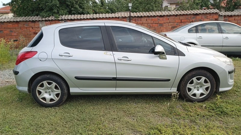 Peugeot 308 1.4 14v, снимка 8 - Автомобили и джипове - 46666124