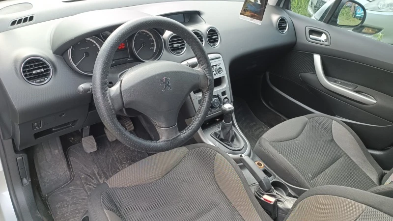 Peugeot 308 1.4 14v, снимка 13 - Автомобили и джипове - 46666124