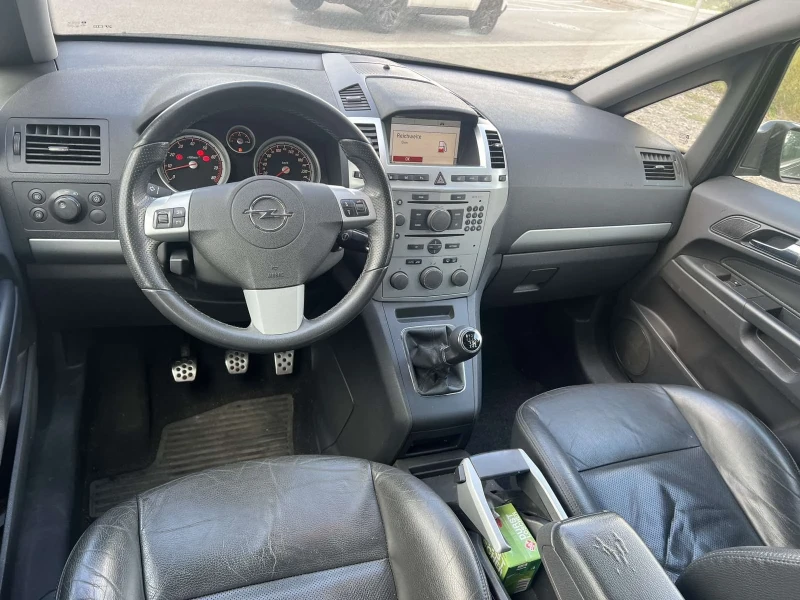 Opel Zafira 2.2бензин, снимка 9 - Автомобили и джипове - 47412522