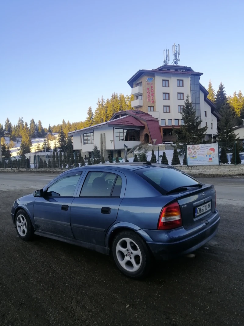 Opel Astra, снимка 13 - Автомобили и джипове - 47720969