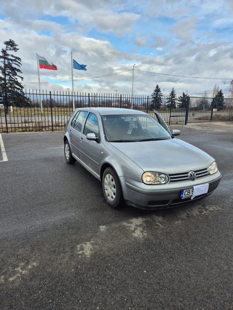 VW Golf, снимка 2 - Автомобили и джипове - 48463626