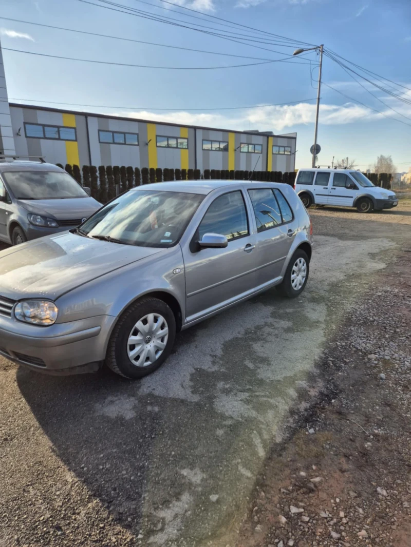 VW Golf Хечбек , снимка 6 - Автомобили и джипове - 48463626