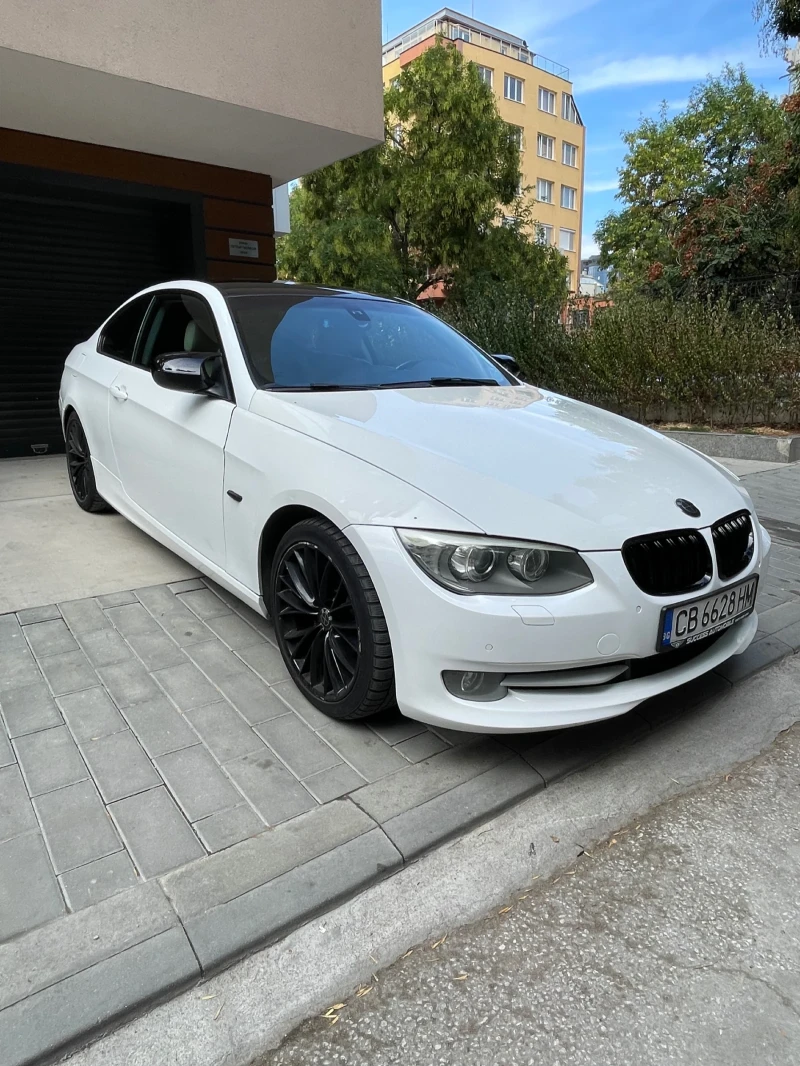 BMW 320, снимка 2 - Автомобили и джипове - 48604592