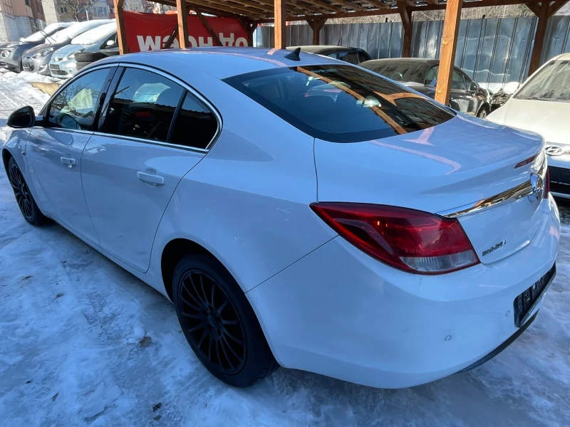 Opel Insignia 1.8 i A/C, снимка 3 - Автомобили и джипове - 48605483