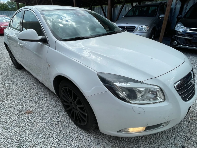 Opel Insignia 1.8 i A/C, снимка 5 - Автомобили и джипове - 52717545