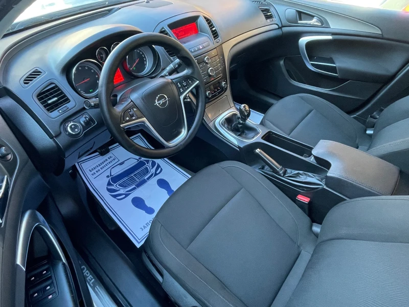 Opel Insignia 1.8 i A/C, снимка 10 - Автомобили и джипове - 52717545