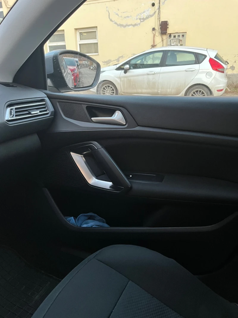 Peugeot 308, снимка 12 - Автомобили и джипове - 48968150