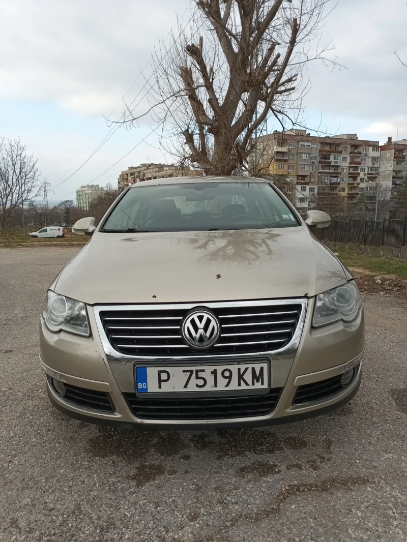 VW Passat, снимка 1 - Автомобили и джипове - 49030393