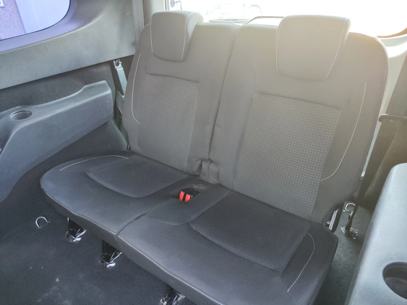 Dacia Lodgy 1.6(LPG) 7 места, снимка 9 - Автомобили и джипове - 51351366