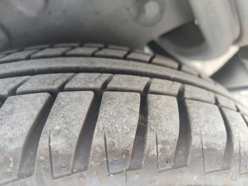 Dacia Lodgy 1.6(LPG) 7 места, снимка 4 - Автомобили и джипове - 51351366