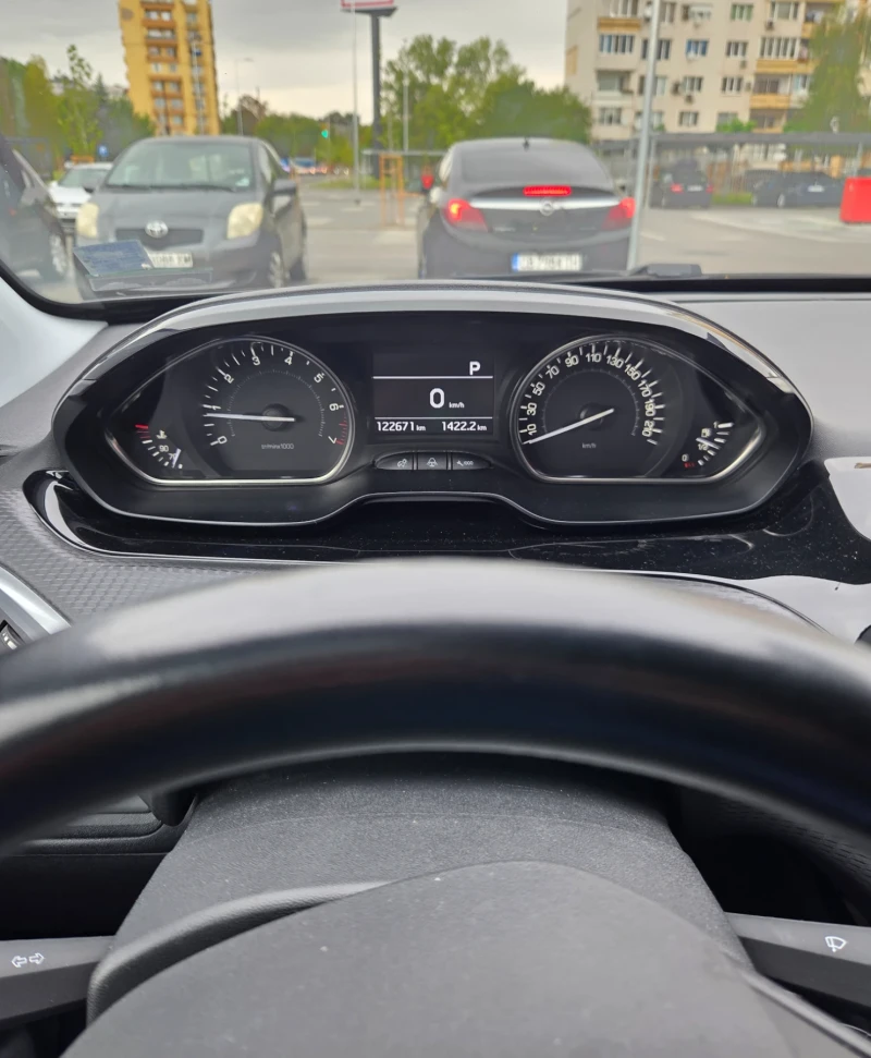 Peugeot 2008, снимка 8 - Автомобили и джипове - 52517620