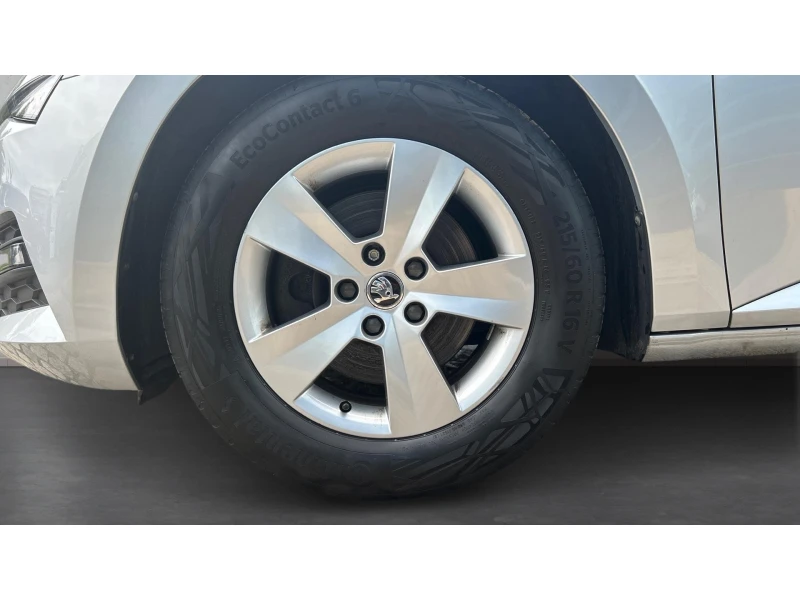 Skoda Superb 2.0 TDi DSG, Месечна вноска от 400 лв., снимка 16 - Автомобили и джипове - 52236311