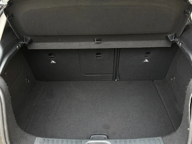 Mercedes-Benz A 180, снимка 16 - Автомобили и джипове - 52860936