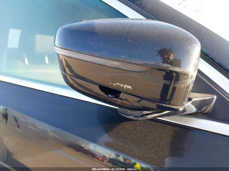 BMW 330 2.0L I-4 DI, DOHC, VVT, TURBO, 255HP Rear Wheel, снимка 9 - Автомобили и джипове - 53224632