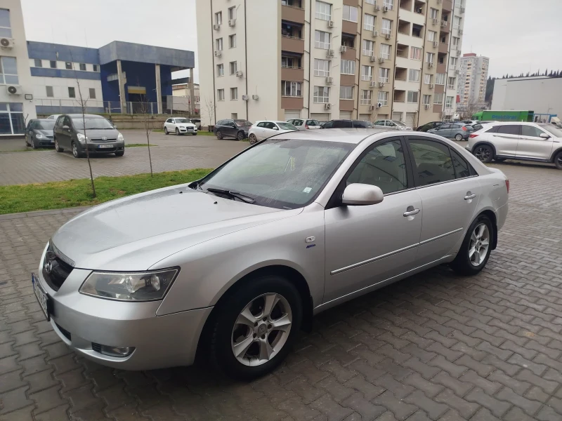 Hyundai Sonata 2.0 CRDI, снимка 2 - Автомобили и джипове - 53270915