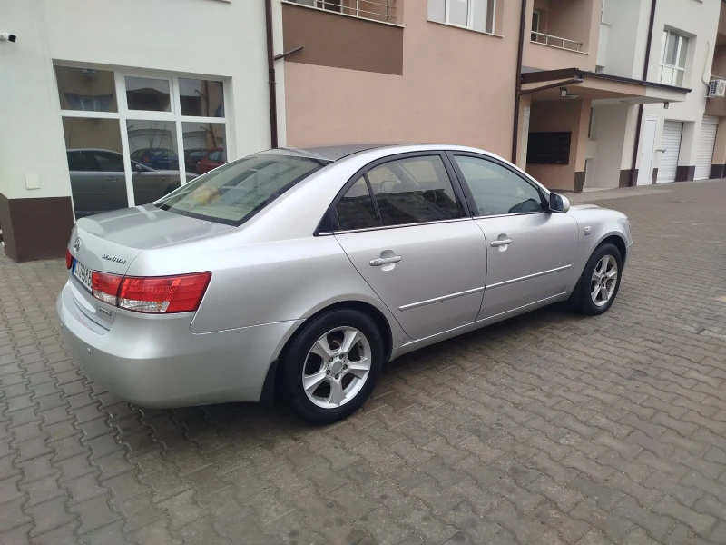 Hyundai Sonata 2.0 CRDI, снимка 5 - Автомобили и джипове - 53270915