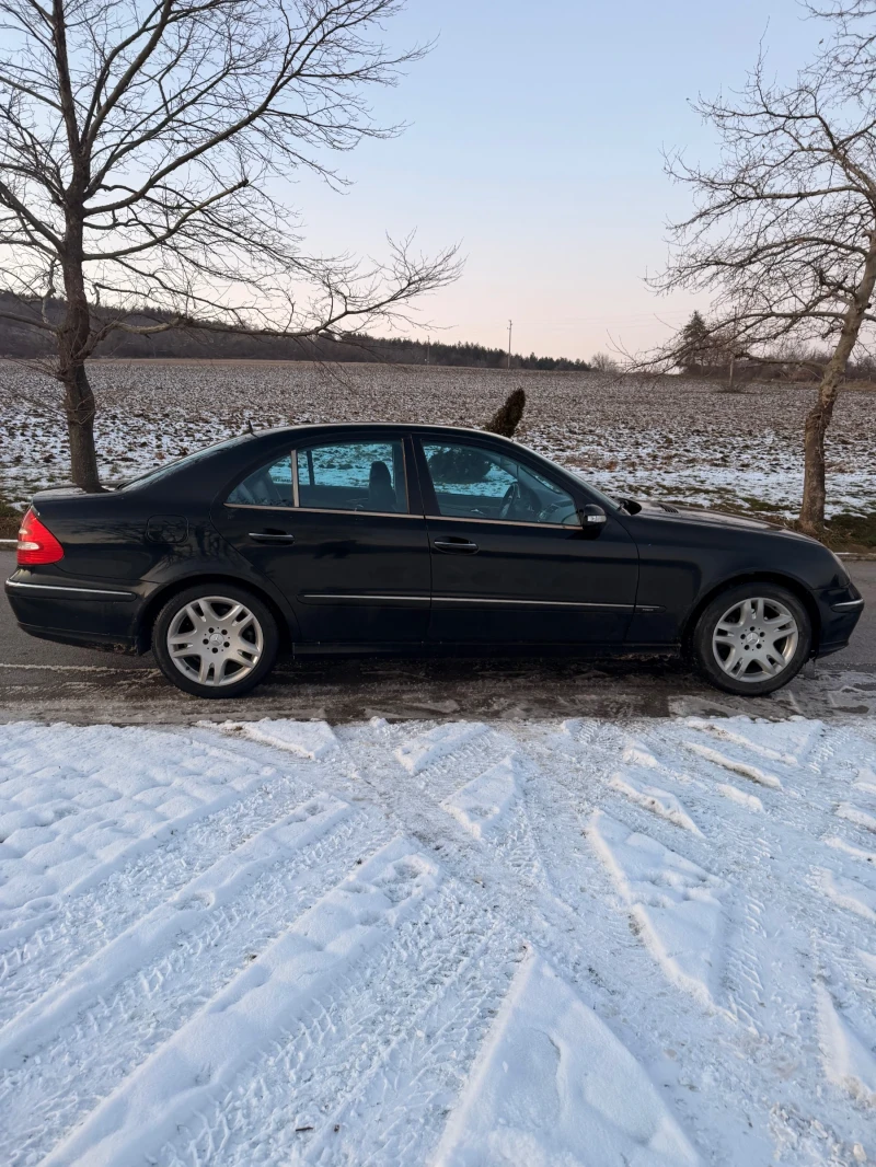 Mercedes-Benz E 320, снимка 3 - Автомобили и джипове - 53384514
