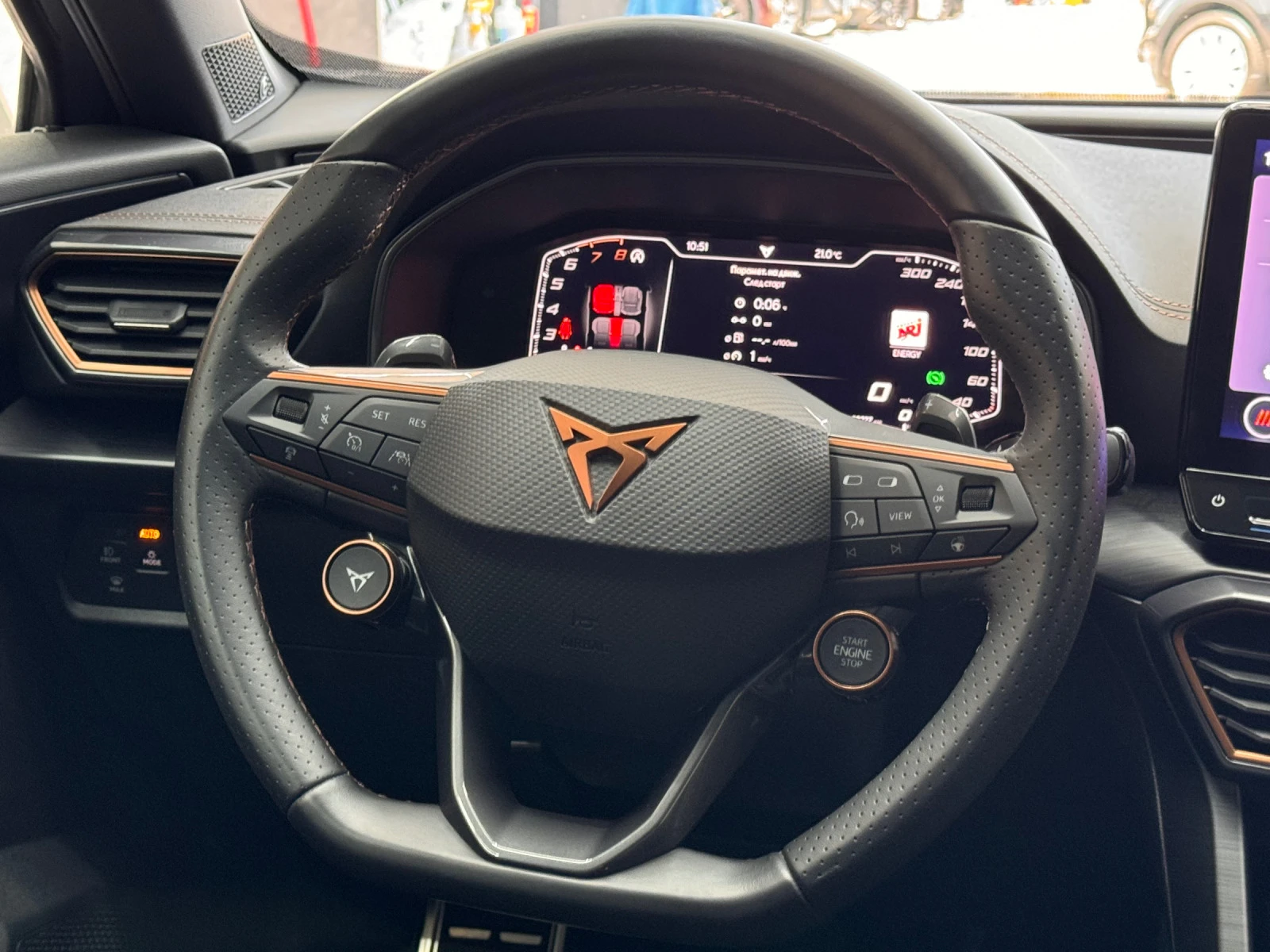 Cupra Formentor VZ* 2.0TSI* BEATS* CAMERA* KEYLESS* DISTRONIC - изображение 10