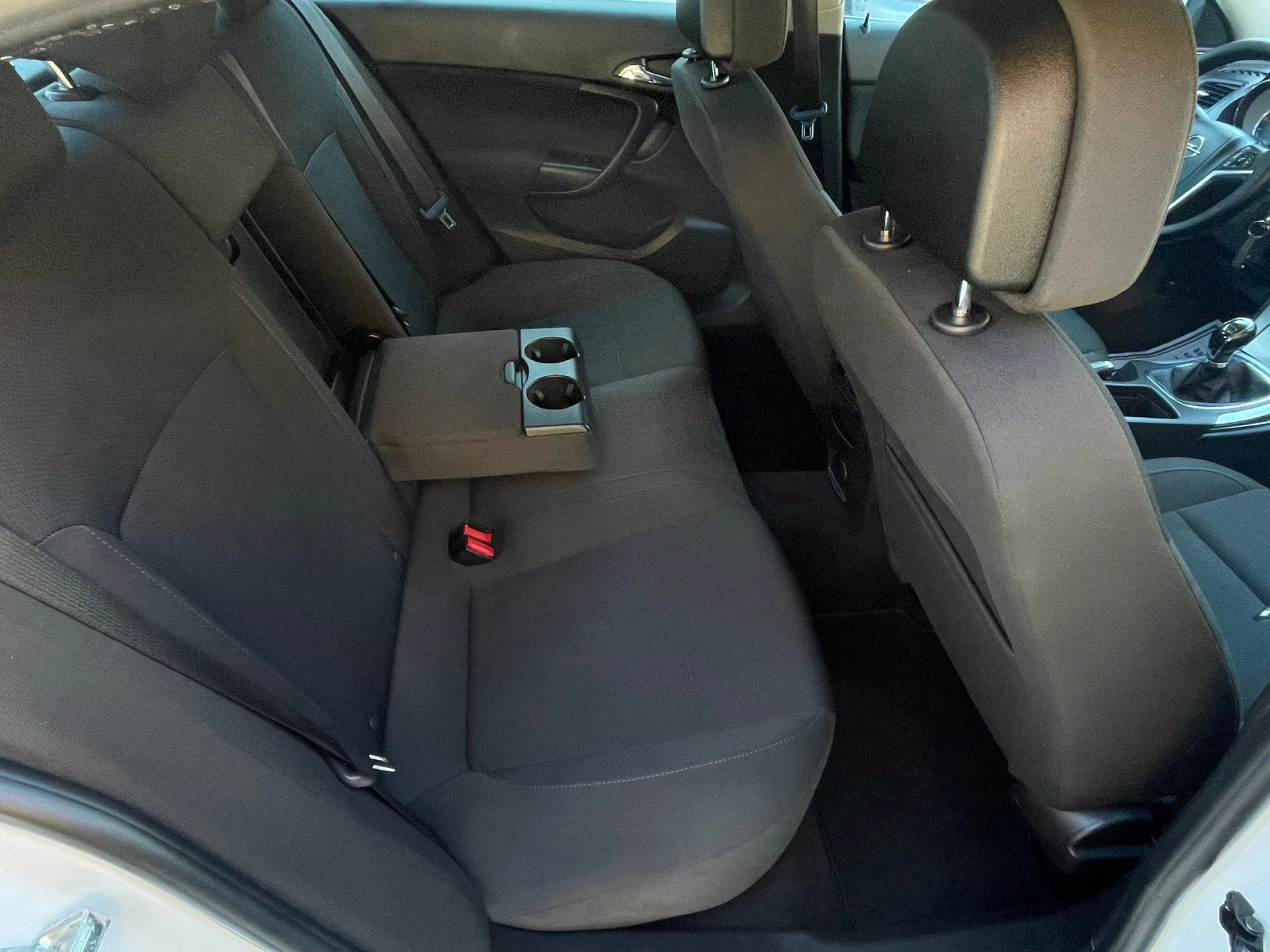 Opel Insignia 1.8 i A/C - изображение 7