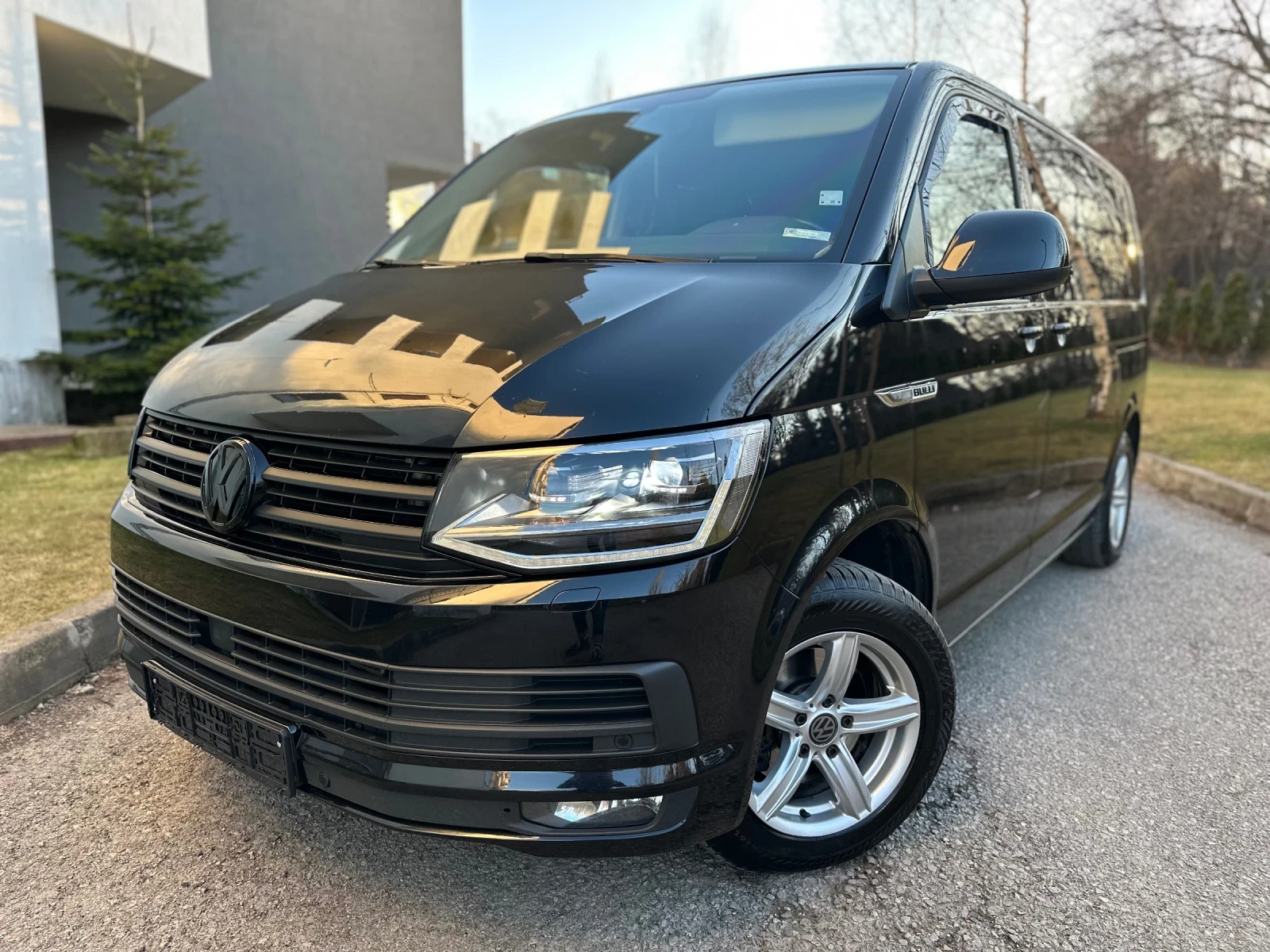 VW Multivan 2.0TDI / АВТОМАТИК / BULLI - изображение 3