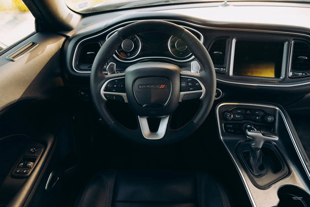 Dodge Challenger 5.7 Hemi SRT Hellcat Widebody pack - изображение 7