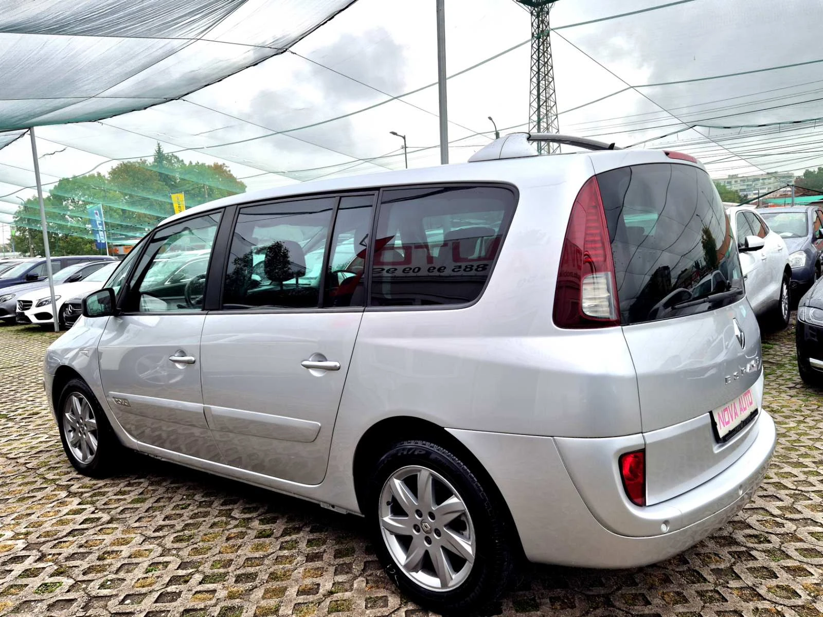 Renault Espace 2.0D-173кс-FACE LIFT-7 МЕСТА - изображение 2
