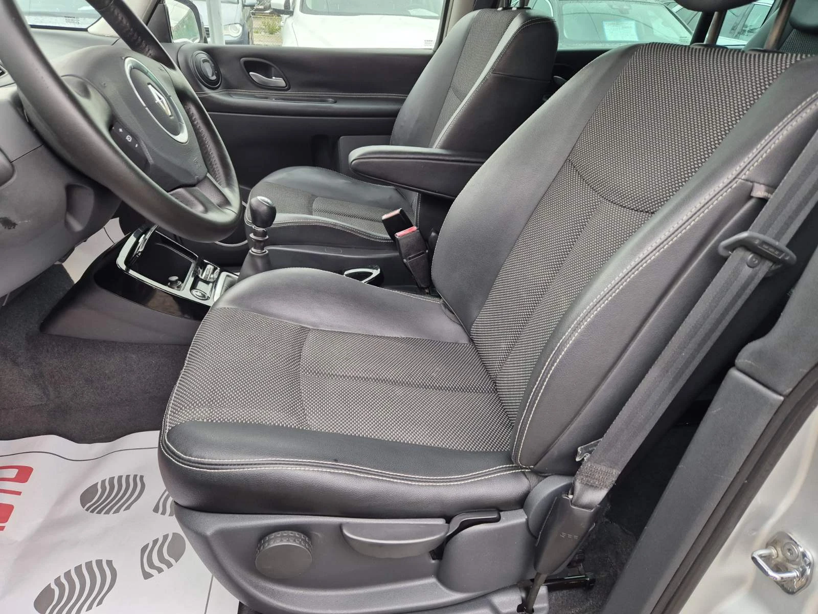 Renault Espace 2.0D-173кс-FACE LIFT-7 МЕСТА - изображение 7