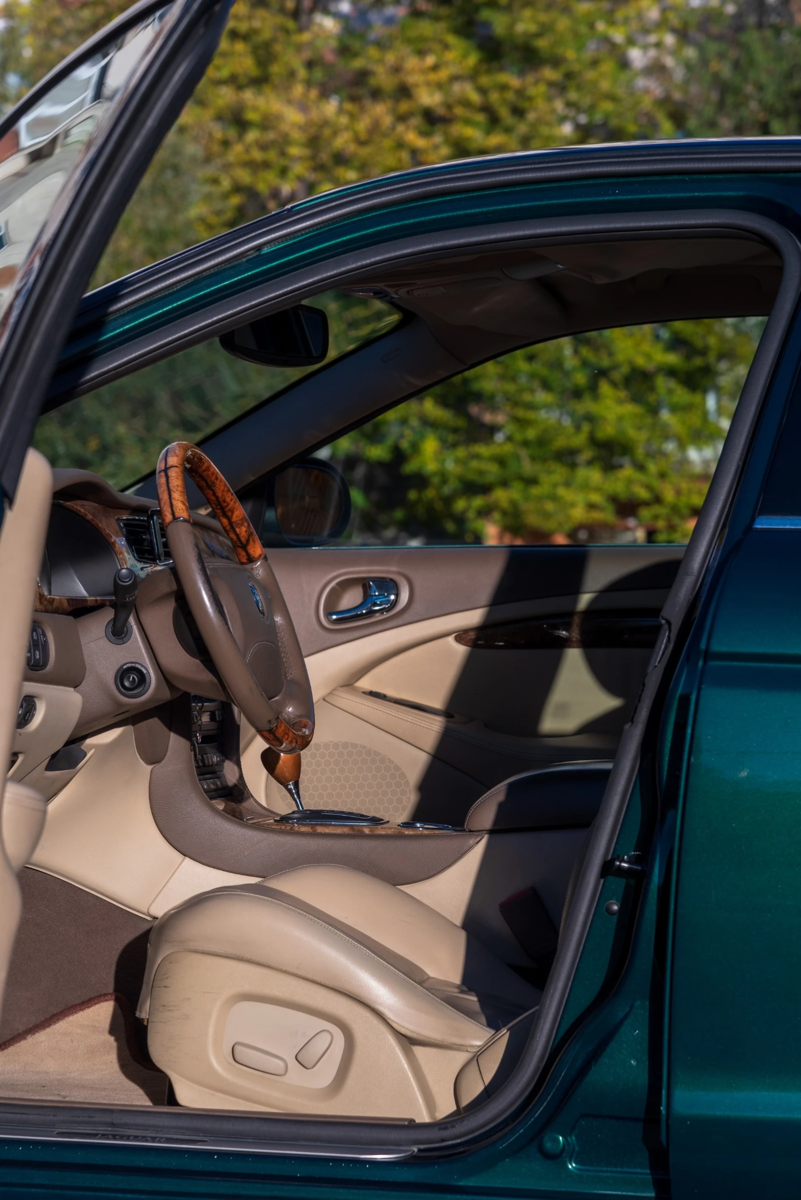 Jaguar S-type 4.2 - КАПАРИРАН - изображение 8