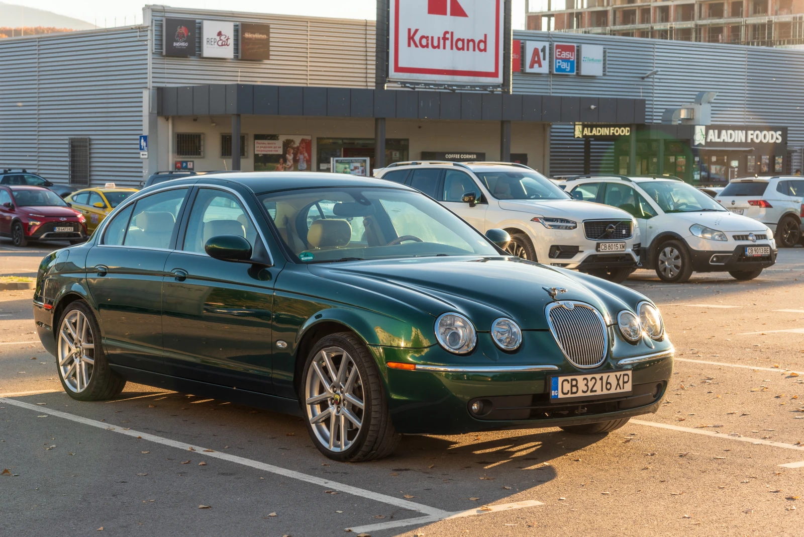 Jaguar S-type 4.2 - КАПАРИРАН - изображение 4