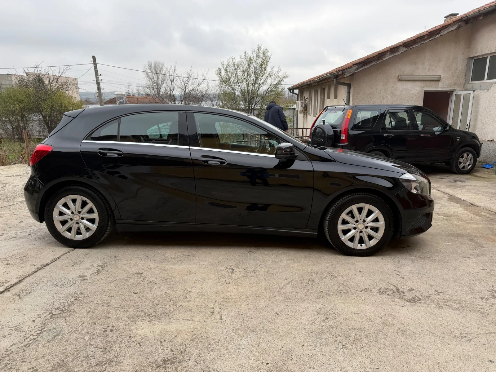 Mercedes-Benz A 180  - изображение 4