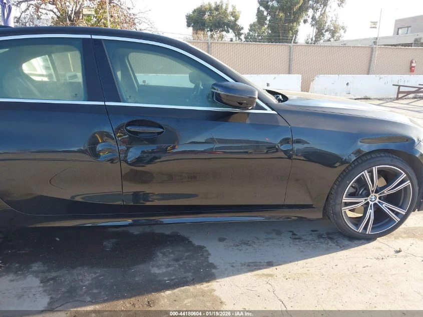 BMW 330 2.0L I-4 DI, DOHC, VVT, TURBO, 255HP Rear Wheel | Mobile.bg � ����������� 13