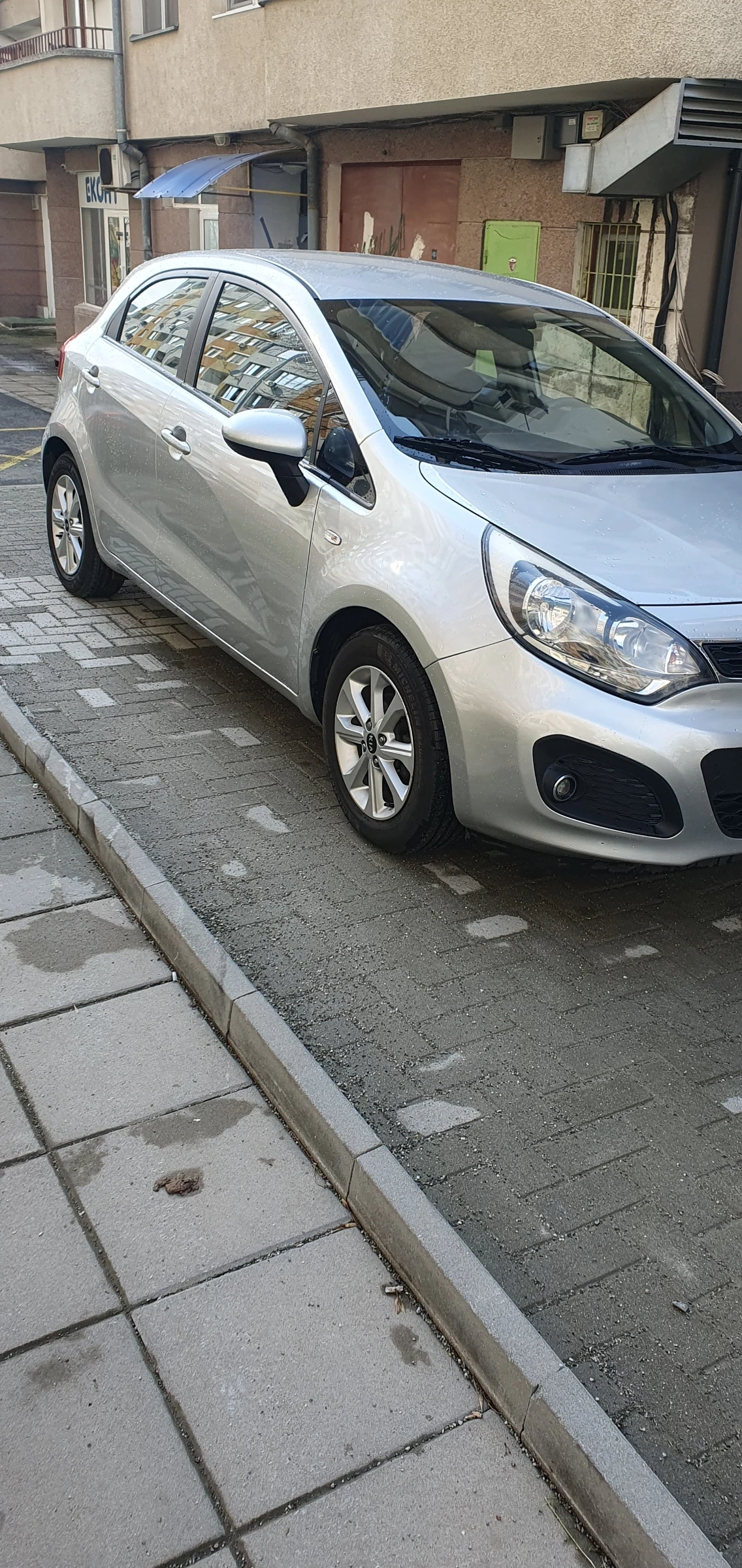 Kia Rio, снимка 4 - Автомобили и джипове - 54163200