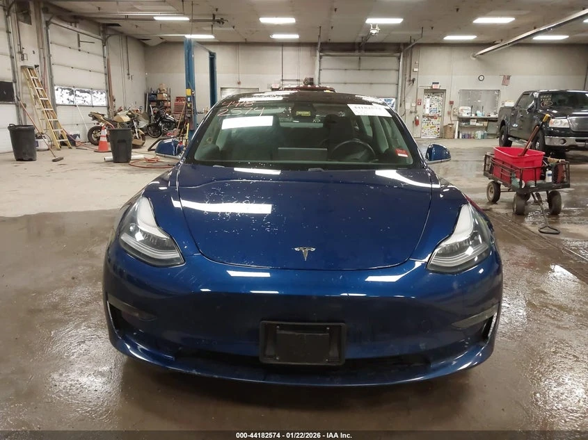 Tesla Model 3 Mid Range RWD, снимка 12 - Автомобили и джипове - 54172321