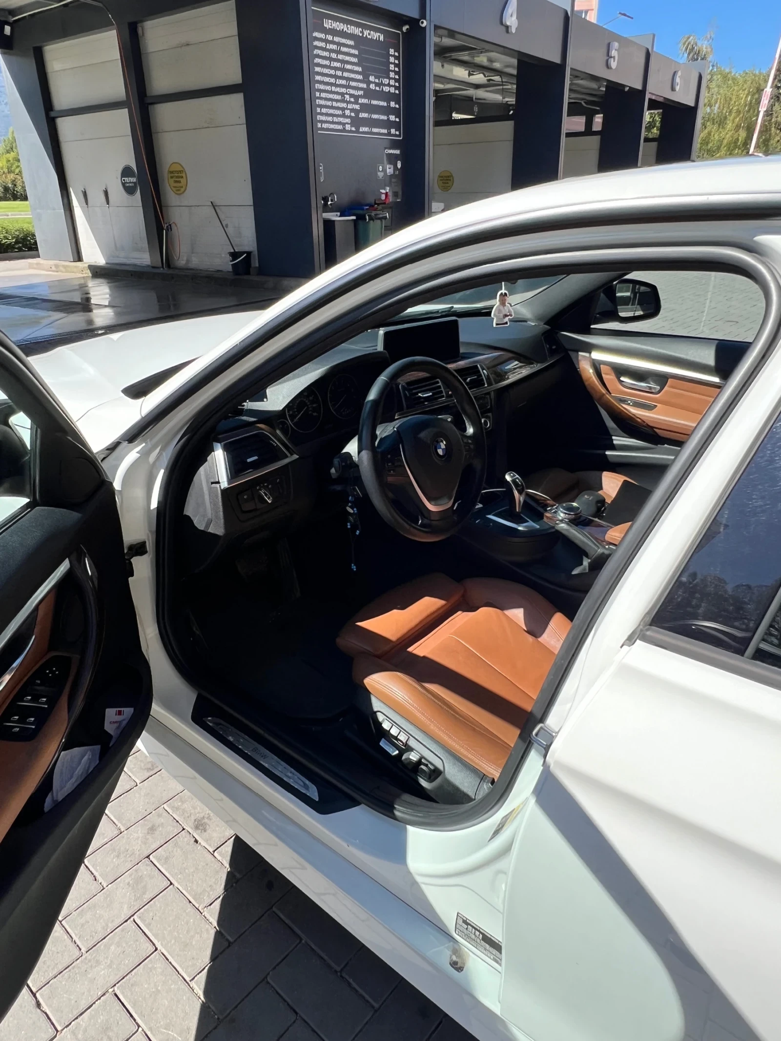 BMW 328 XI, Carplay, снимка 4 - Автомобили и джипове - 54257146