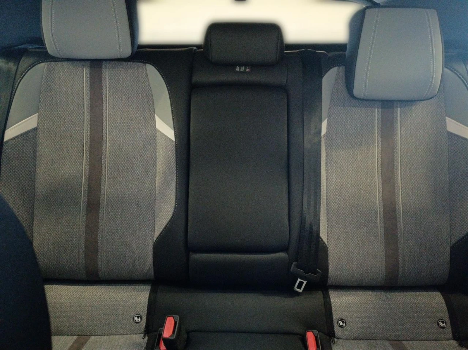 Opel Astra 1.6 Elegance - Hybrid, снимка 11 - Автомобили и джипове - 54293241