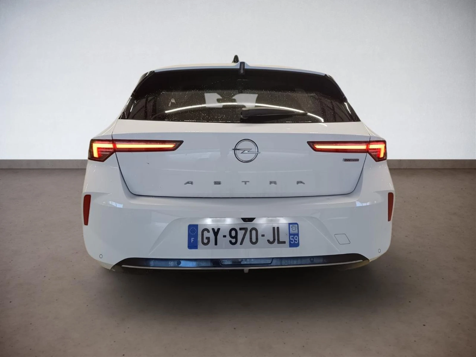 Opel Astra 1.6 Elegance - Hybrid, снимка 4 - Автомобили и джипове - 54293241