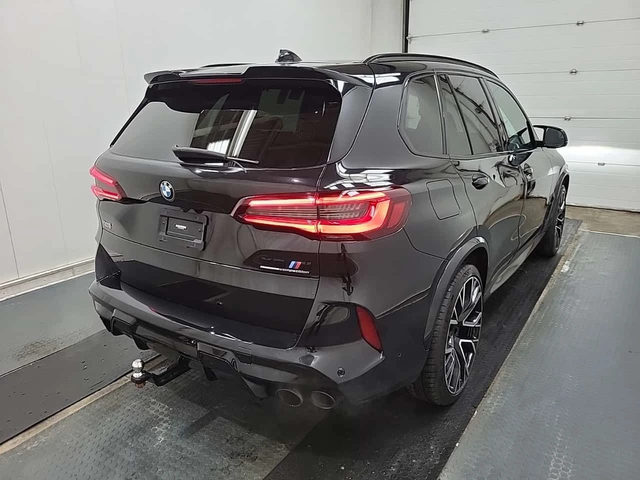 BMW X5M * ДИСТРОНИК* 360 КАМЕРА* ПАНОРАМА* , снимка 3 - Автомобили и джипове - 54300084
