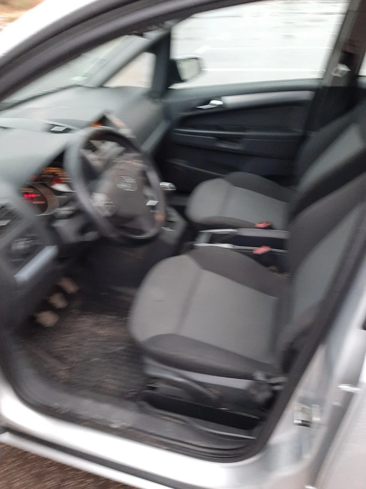 Opel Zafira, снимка 8 - Автомобили и джипове - 54317904