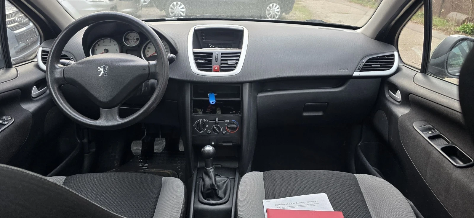 Peugeot 207 1.4i, НЕ Е БМВ МОТОР , снимка 11 - Автомобили и джипове - 54447743