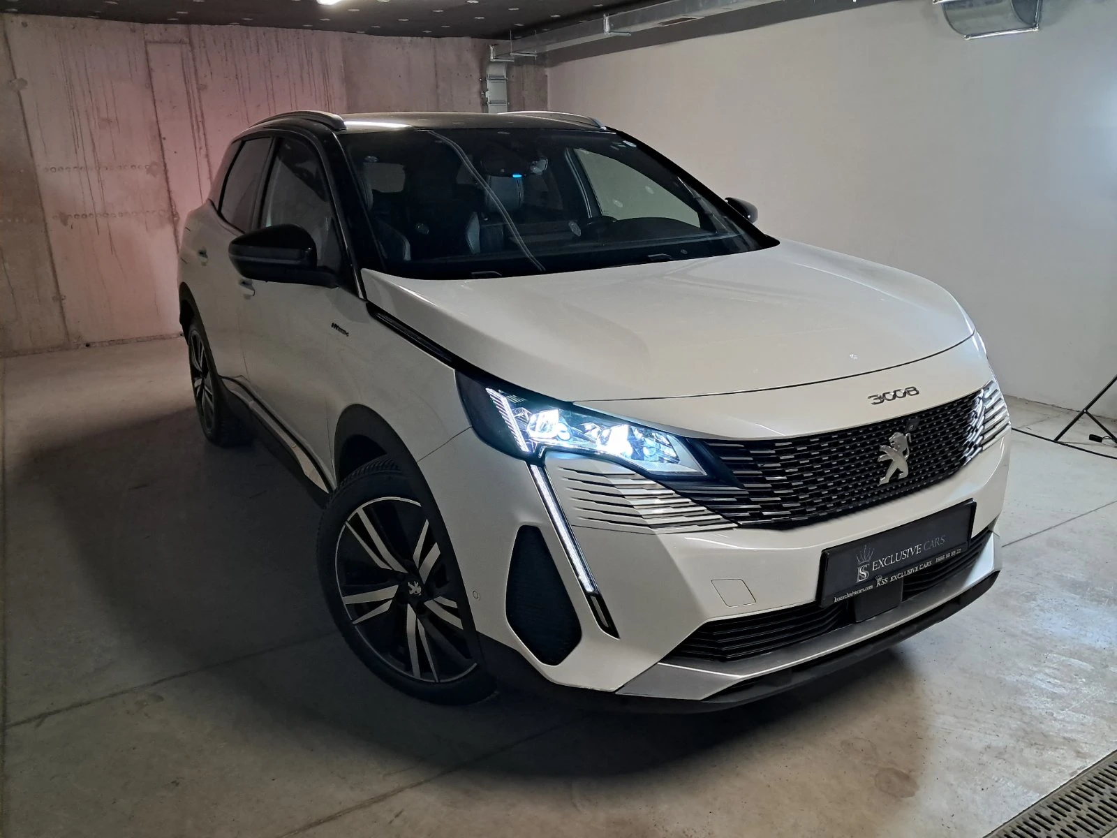 Peugeot 3008 1.6 PLUG-IN-HYBRID* GT-LINE* 4WD* PANO* 360* , снимка 3 - Автомобили и джипове - 54596082