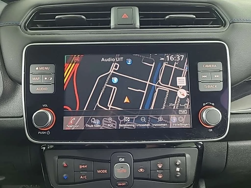Nissan Leaf  40 kWh N-connecta, снимка 13 - Автомобили и джипове - 54615643