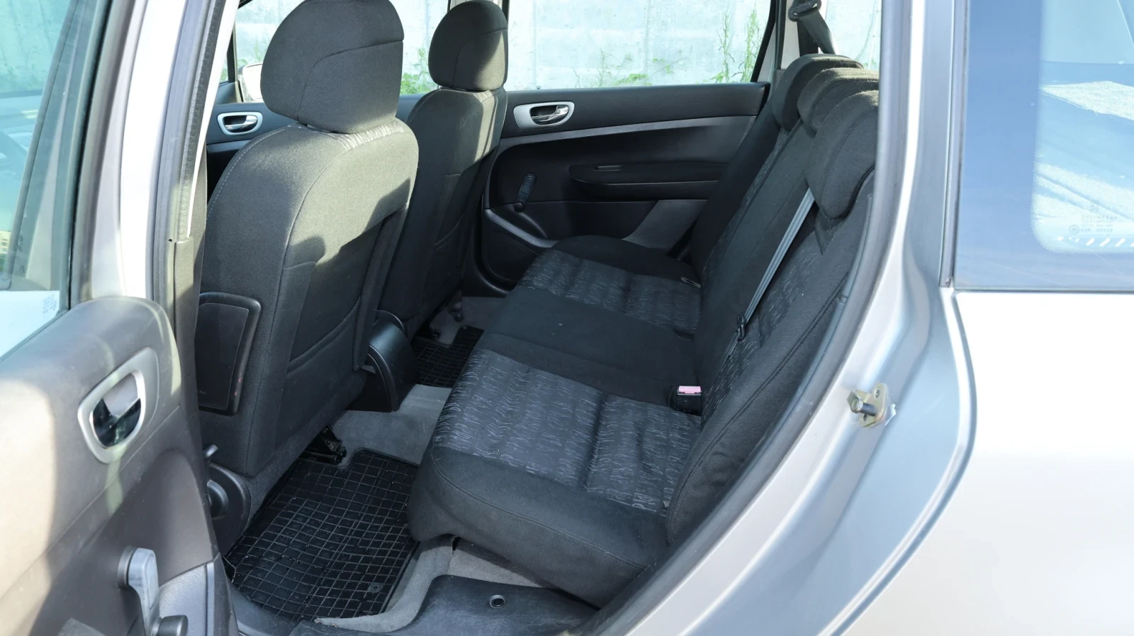 Peugeot 307 2.0 HDI, снимка 8 - Автомобили и джипове - 54672358