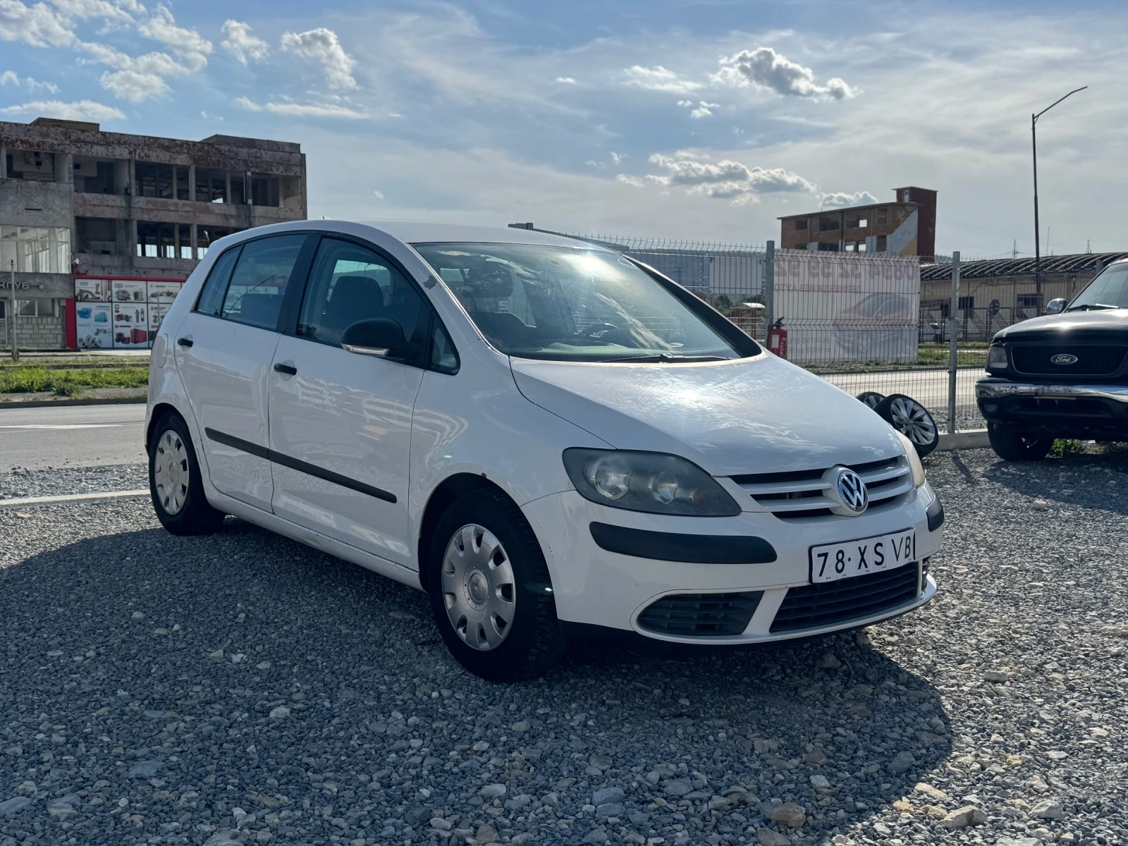 VW Golf Plus 1.9TDI KLIMATIK, снимка 3 - Автомобили и джипове - 54721655